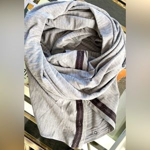 lululemon vinyasa scarf